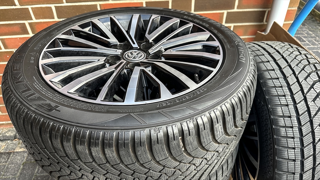 PALMERSTON - Winter 18 Zoll Komplettsatz mit 255/45er vom T6.1 Jungwagen – Bild 3